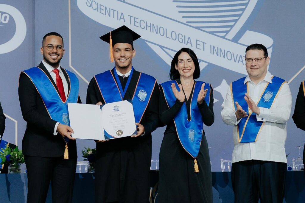 518295211_1202600811880826_4853460917054115149_n